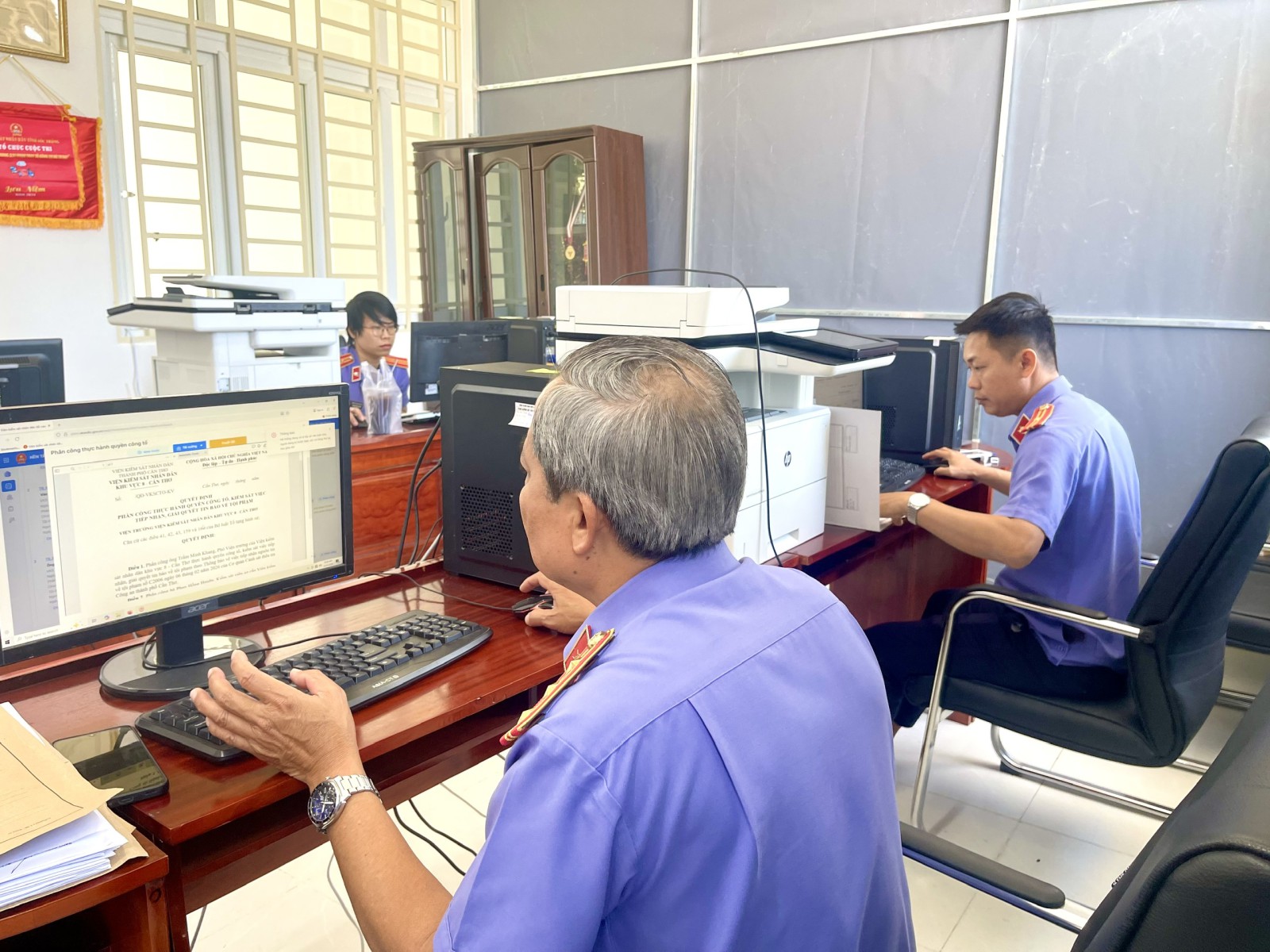 VKSND Khu vực 8 - Cần Thơ đẩy mạnh “Thần tốc” công tác nhập án lên phần mềm Quản lý án hình sự