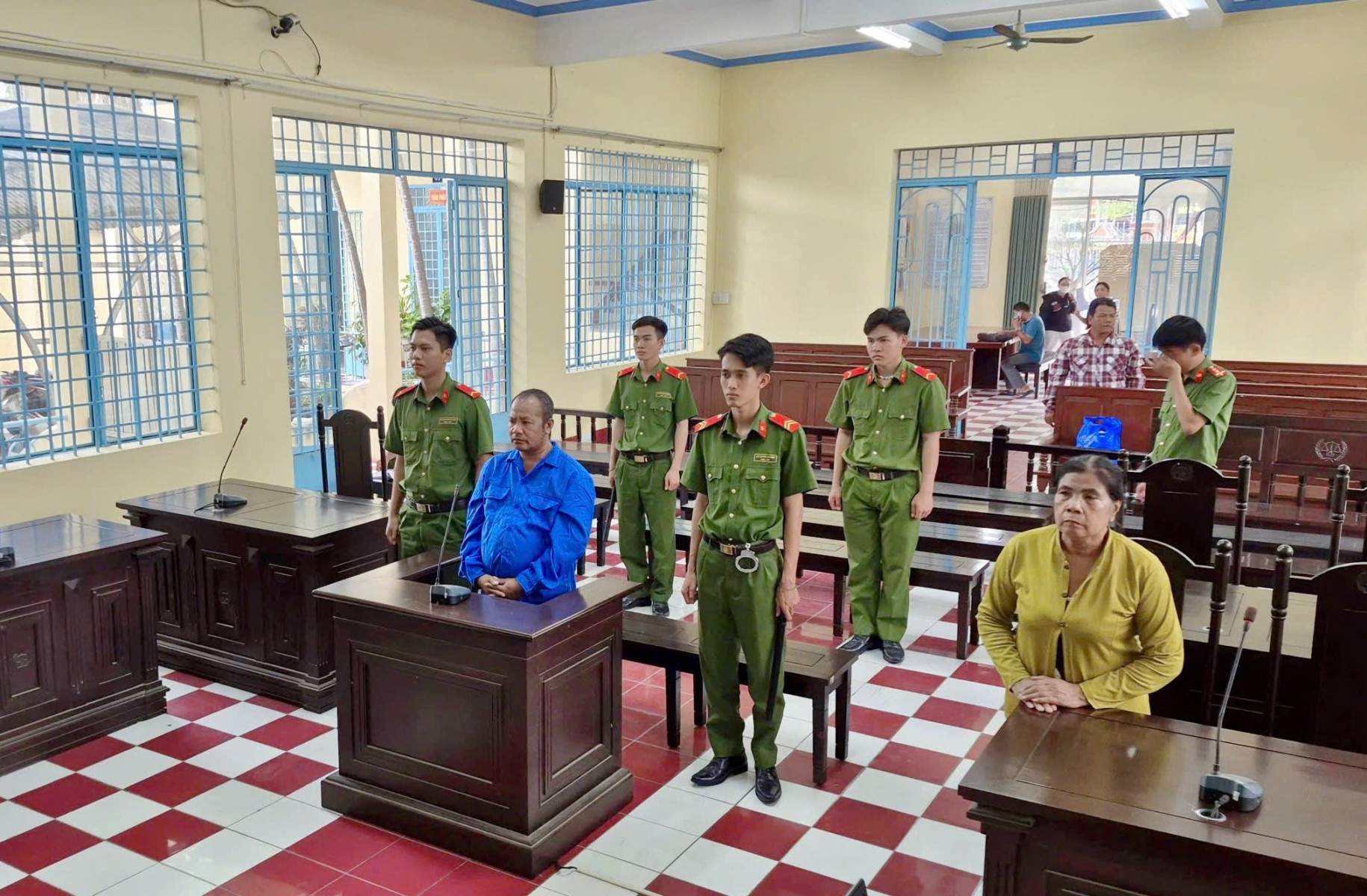 VKSND Khu vực 2 - Cần Thơ phối hợp xét xử rút kinh nghiệm, số hoá hồ sơ vụ án “Giết người”