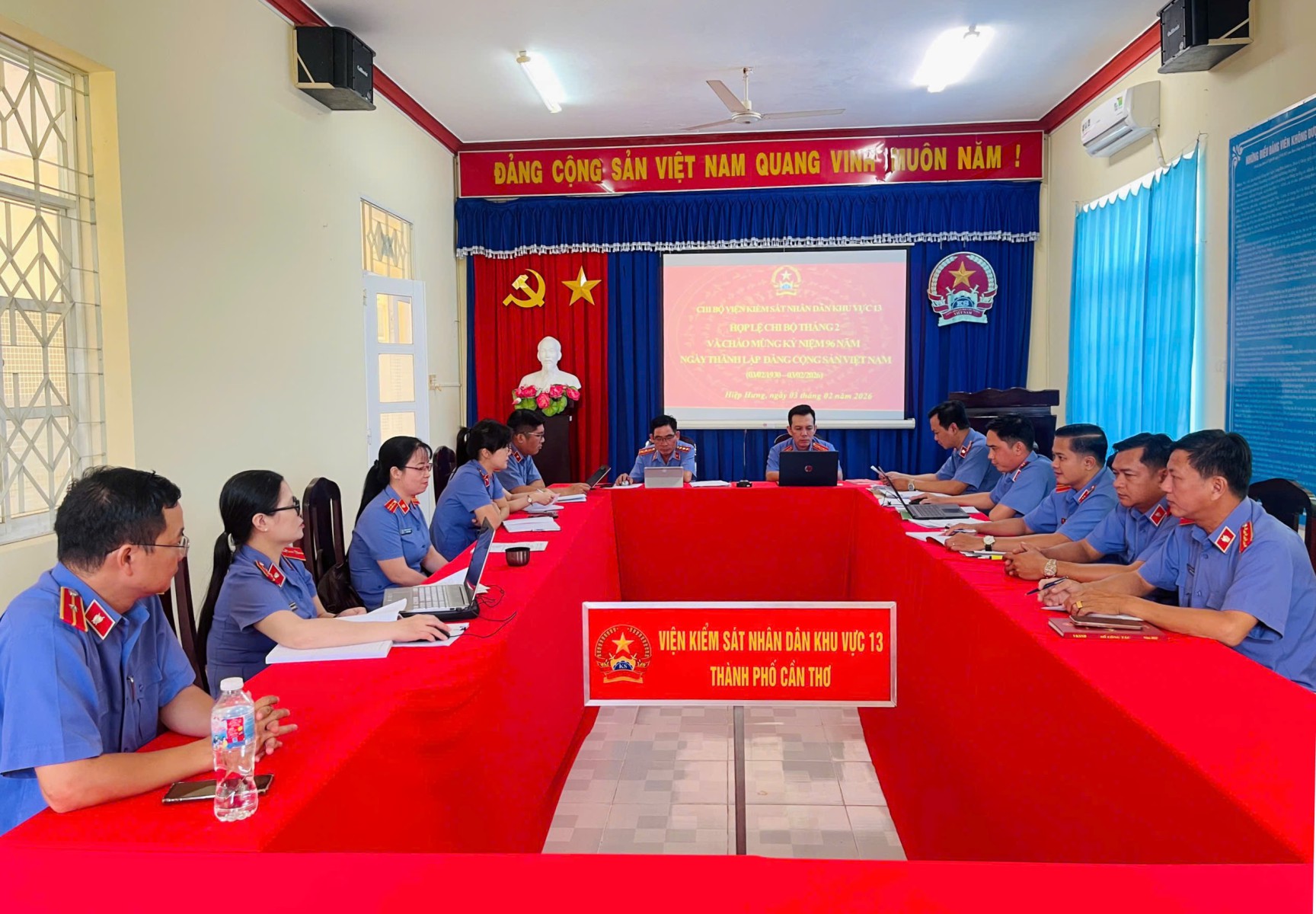 Chi bộ Viện KSND Khu vực 13 tổ chức họp lệ tháng 02/2026 và chào mừng kỷ niệm 96 năm Ngày thành lập Đảng Cộng sản Việt Nam