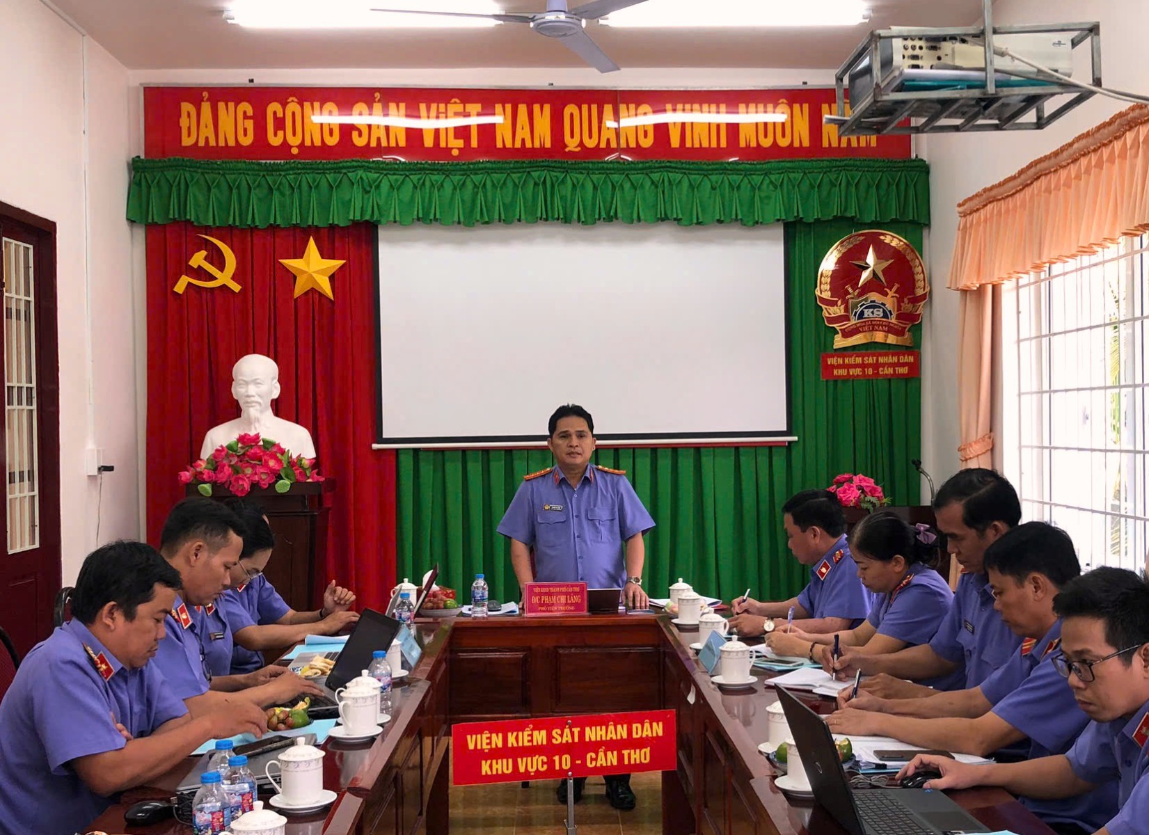 Kiểm tra, thanh tra công tác nghiệp vụ tại VKSND Khu vực 10 - Cần Thơ