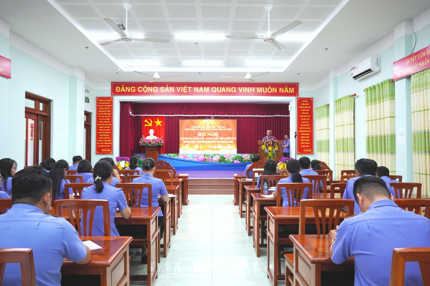 Viện kiểm sát nhân dân thành phố Cần Thơ tổ chức Hội nghị tập huấn công tác thống kê năm 2026