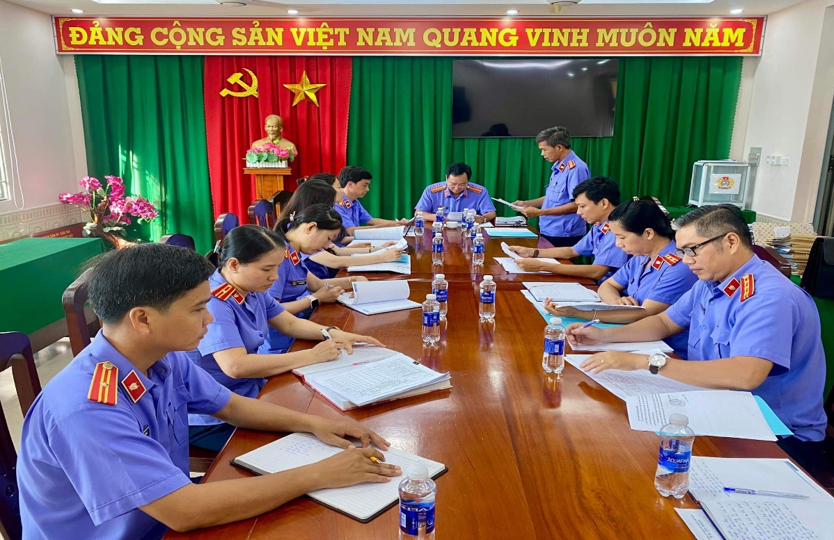 VKSND TP Cần Thơ: Đoàn công tác số 1 kiểm tra chuyên đề nghiệp vụ trực tiếp tại Viện kiểm sát nhân dân các quận, huyện