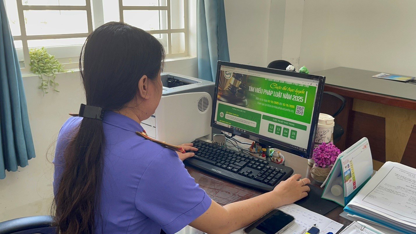 A person sitting at a desk using a computerAI-generated content may be incorrect.