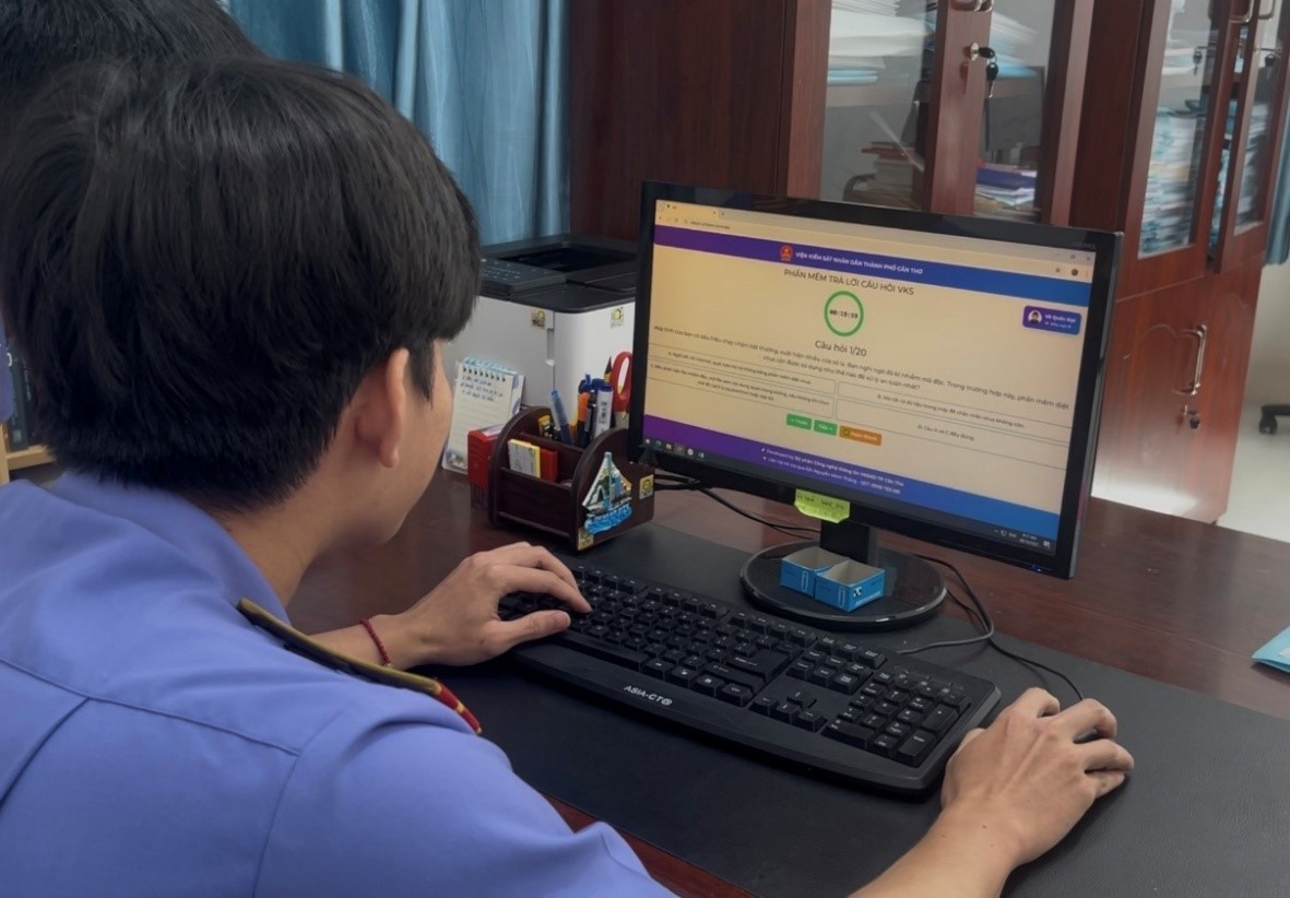 A person using a computerAI-generated content may be incorrect.