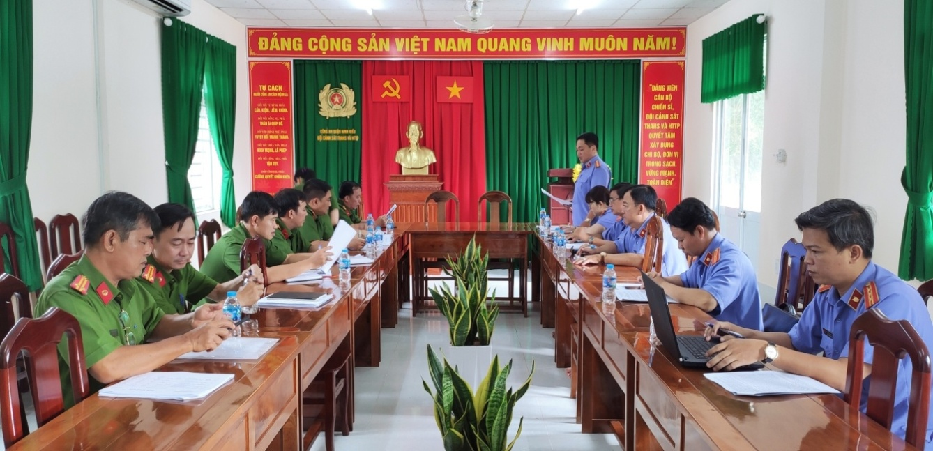 Trực tiếp kiểm sát Nhà tạm giữ và Cơ quan Thi hành án hình sự Công an quận Ninh Kiều năm 2023