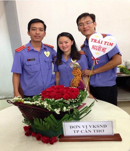 Rực rỡ sắc màu Hội thi cắm hoa nghệ thuật