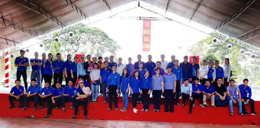 Hoạt động của thanh niên Viện kiểm sát nhân dân thành phố Cần Thơ   nhân kỷ niệm Ngày thương binh liệt sĩ