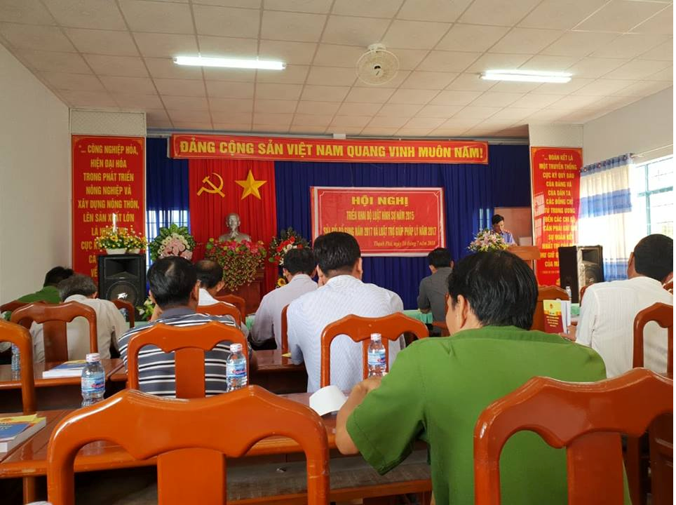 Viện kiểm sát nhân dân huyện Cờ Đỏ phối hợp tổ chức tuyên truyền, phổ biến Bộ luật Hình sự năm 2015, sửa đổi bổ sung năm 2017.