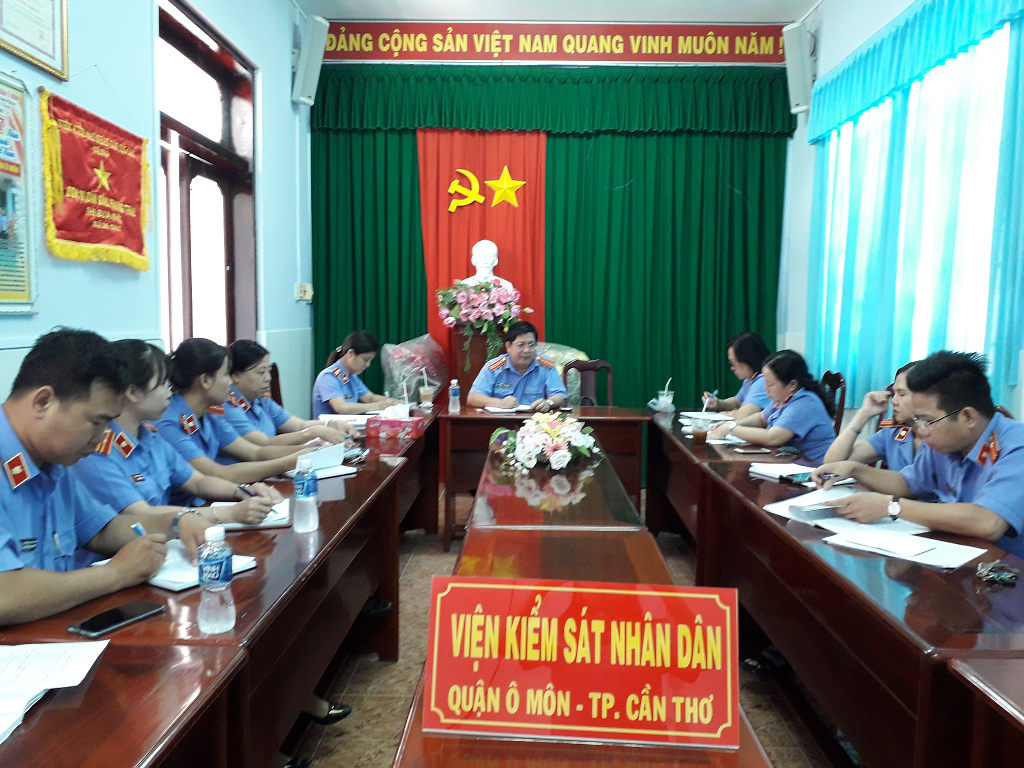 Tin quận, huyện: