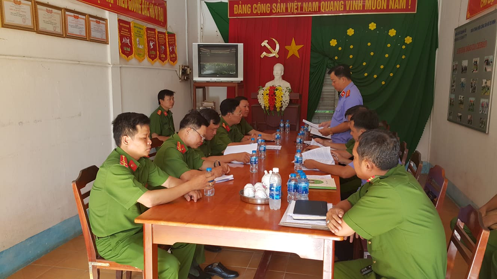 Trực tiếp kiểm sát toàn diện việc tạm giữ, tạm giam và thi hành án phạt tù tại Nhà tạm giữ - Công an quận Ninh Kiều, thành phố Cần Thơ