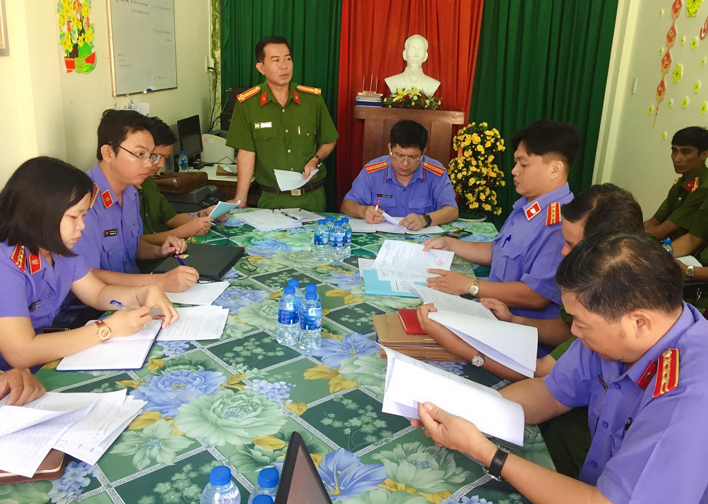 Kiểm sát trực tiếp toàn diện Nhà tạm giữ, Công an quận Cái Răng