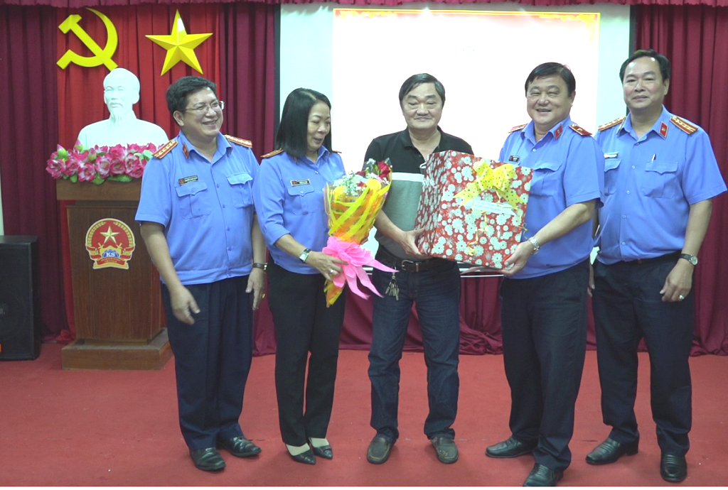 Họp mặt chia tay nguyên Lãnh đạo Văn phòng tổng hợp về nghỉ hưu theo chế độ