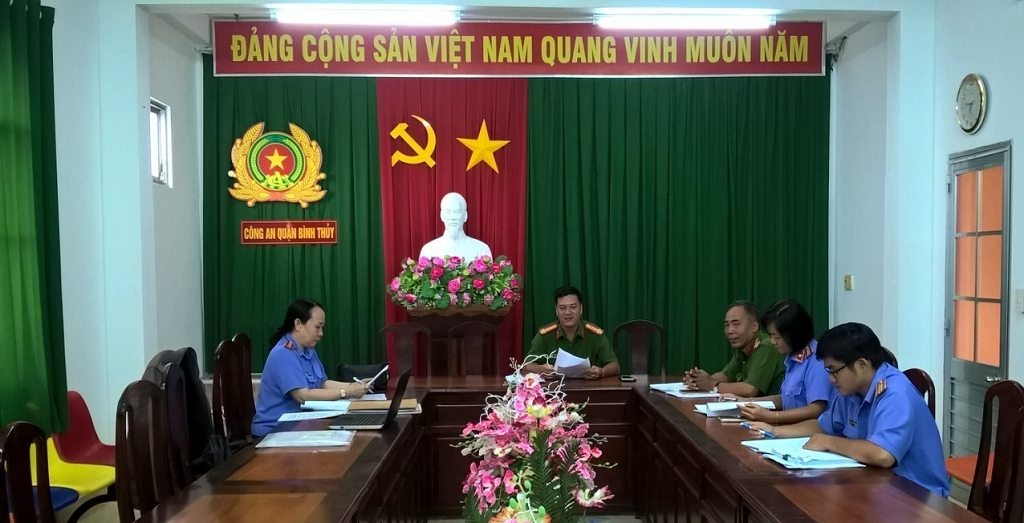 Kiểm sát trực tiếp việc giải quyết khiếu nại, tố cáo trong hoạt động tư pháp