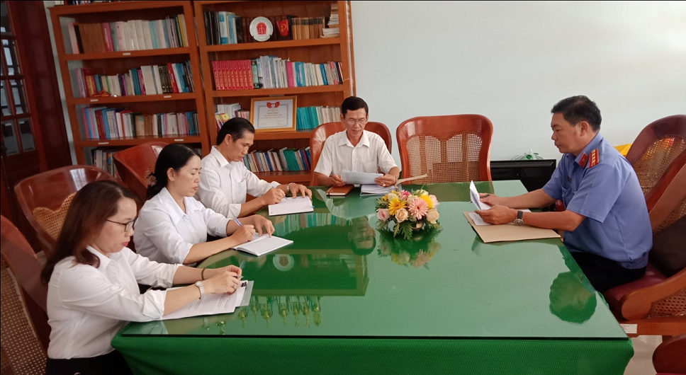 10 phạm nhân được xét tha tù trước thời hạn có điều kiện