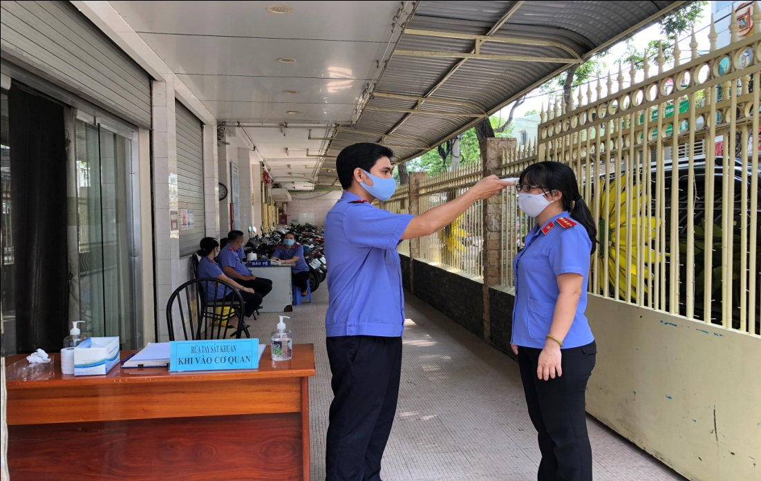 Đoàn thanh niên Viện kiểm sát nhân dân thành phố Cần Thơ chung tay phòng, chống dịch COVID-19