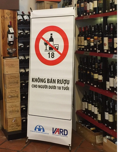 Những địa điểm công cộng không được uống rượu, bia