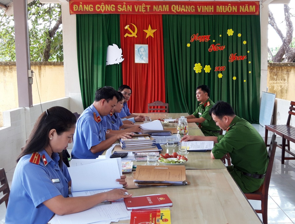 Kiểm sát trực tiếp toàn diện tại Nhà tạm giữ - Công an huyện Phong Điền