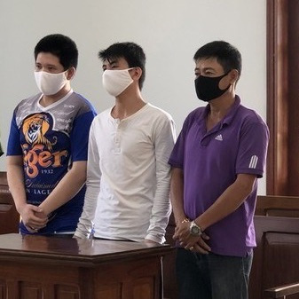 Hầu tòa vì tiếp tay che giấu hành vi Hiếp dâm người dưới 16 tuổi