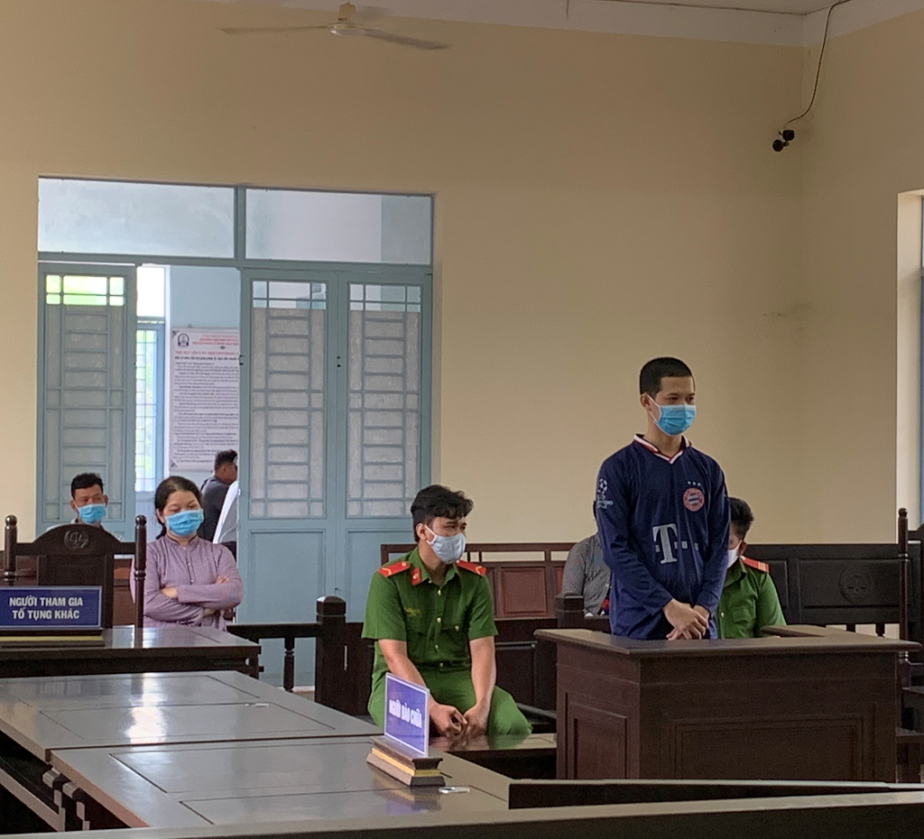 Phiên tòa hình sự diễn ra giữa tâm điểm của đợt phòng chống dịch COVID-19 giai đoạn mới