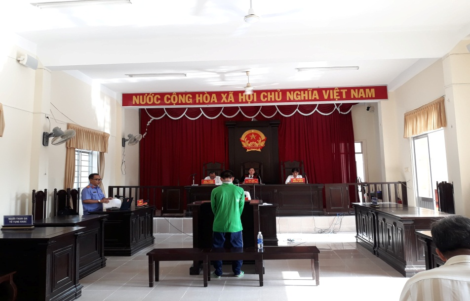 Xét xử đối tượng tàng trữ trái phép chất ma túy có nhiều tiền án tiền sự