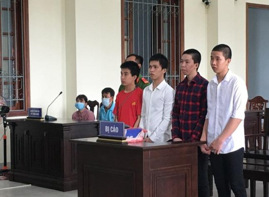 Rủ bạn đi đánh nhau trả thù, lãnh án nghiêm khắc