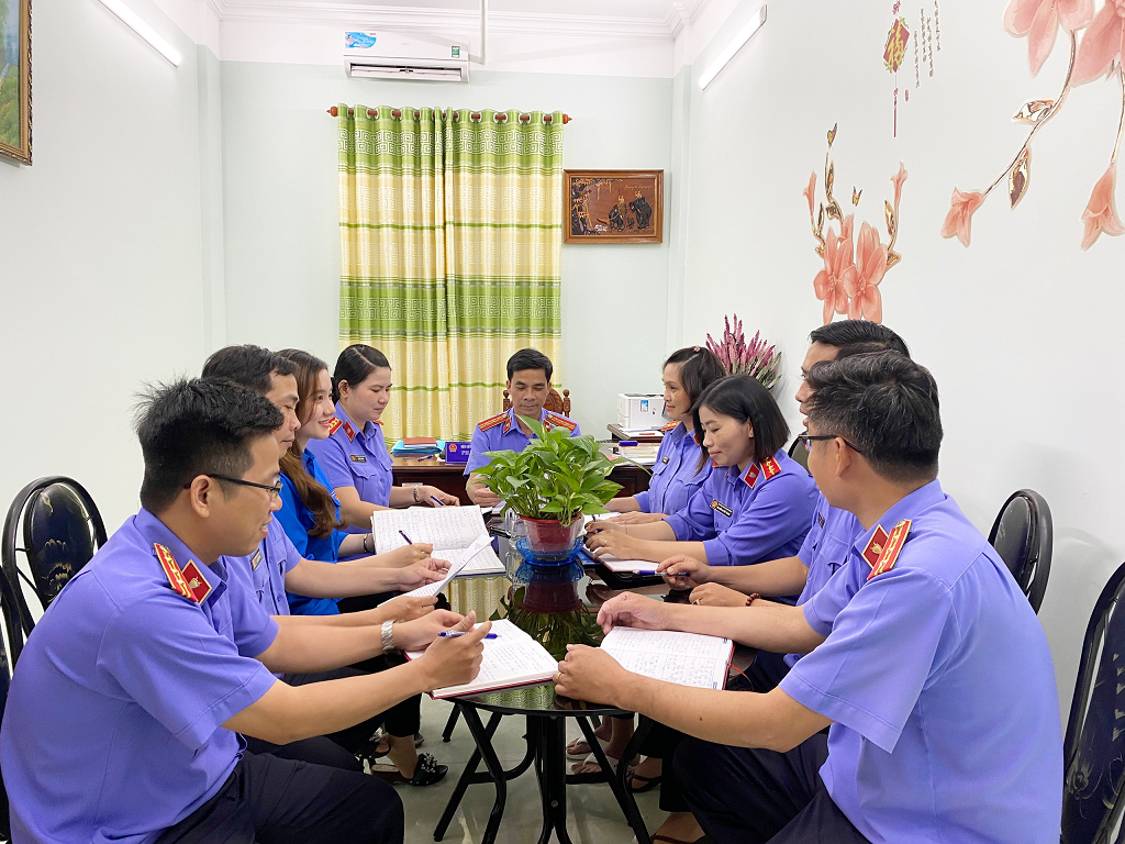 Chi bộ 4, Đảng bộ Viện kiểm sát nhân dân thành phố Cần Thơ tổ chức sinh hoạt chuyên đề Quý III năm 2022